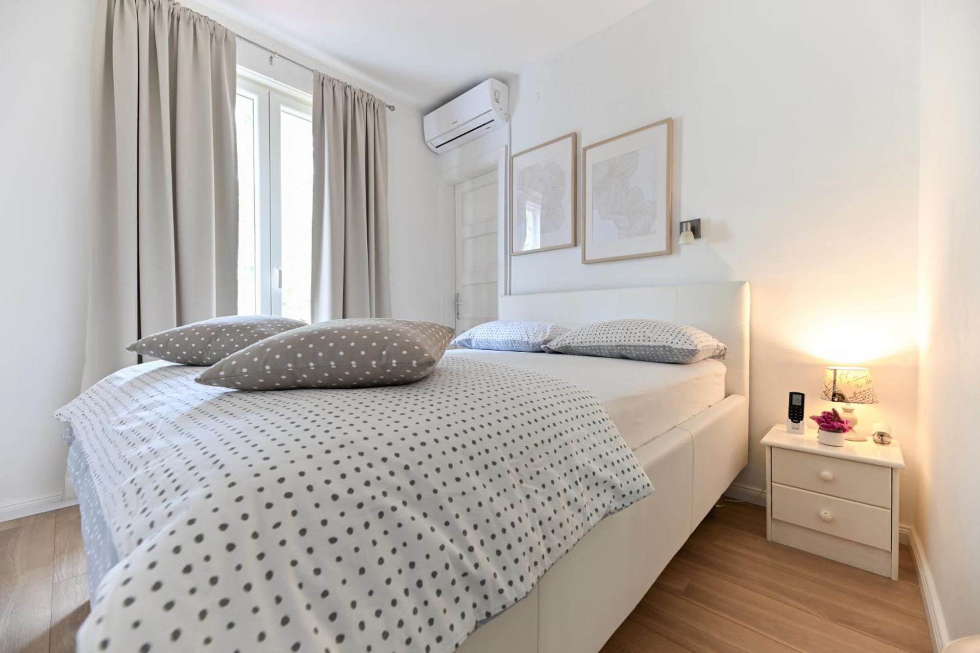 Near Zadar City Center Apartment With Free Parking And Air Condition In Each Room Eksteriør bilde