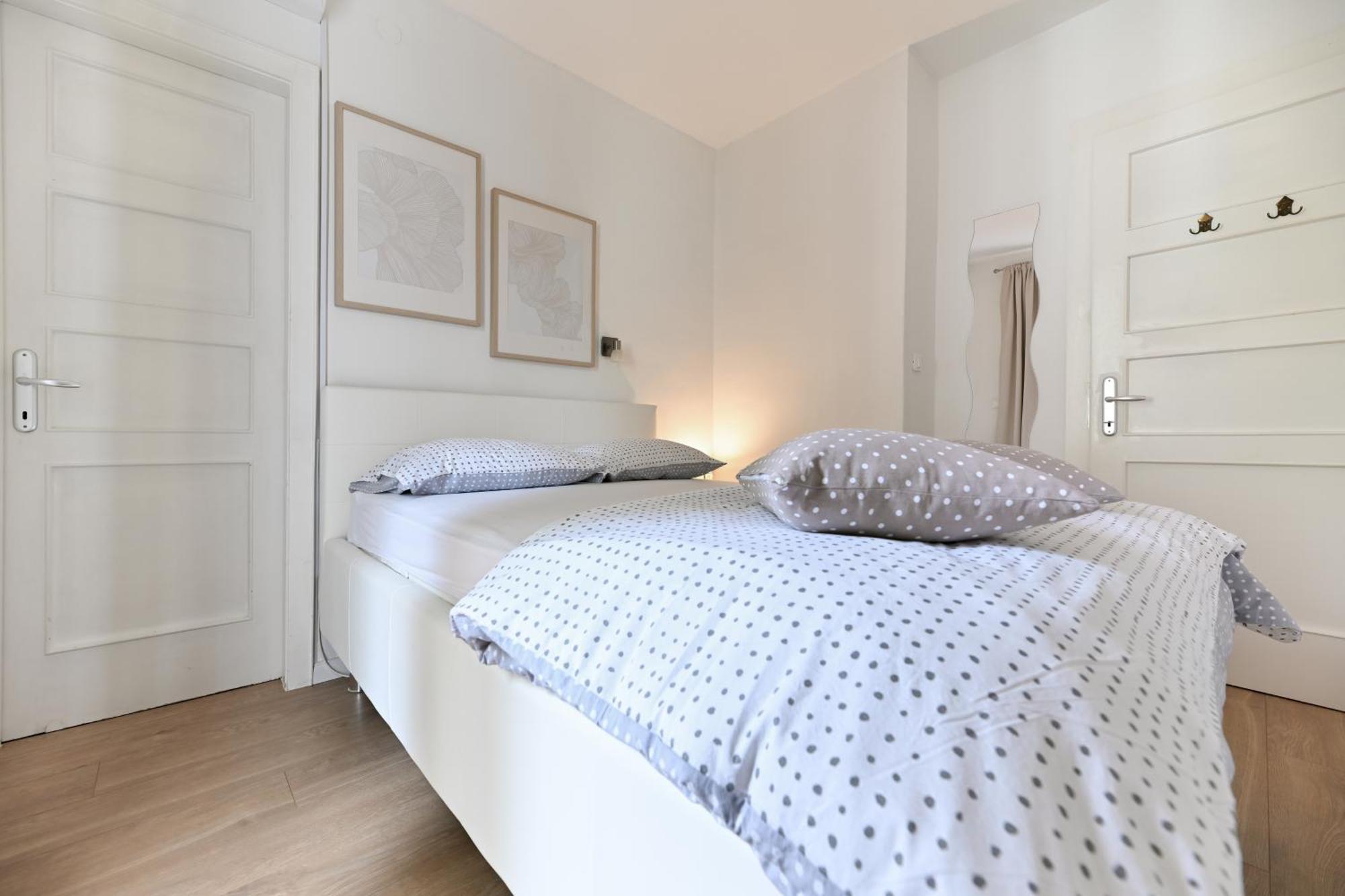Near Zadar City Center Apartment With Free Parking And Air Condition In Each Room Eksteriør bilde