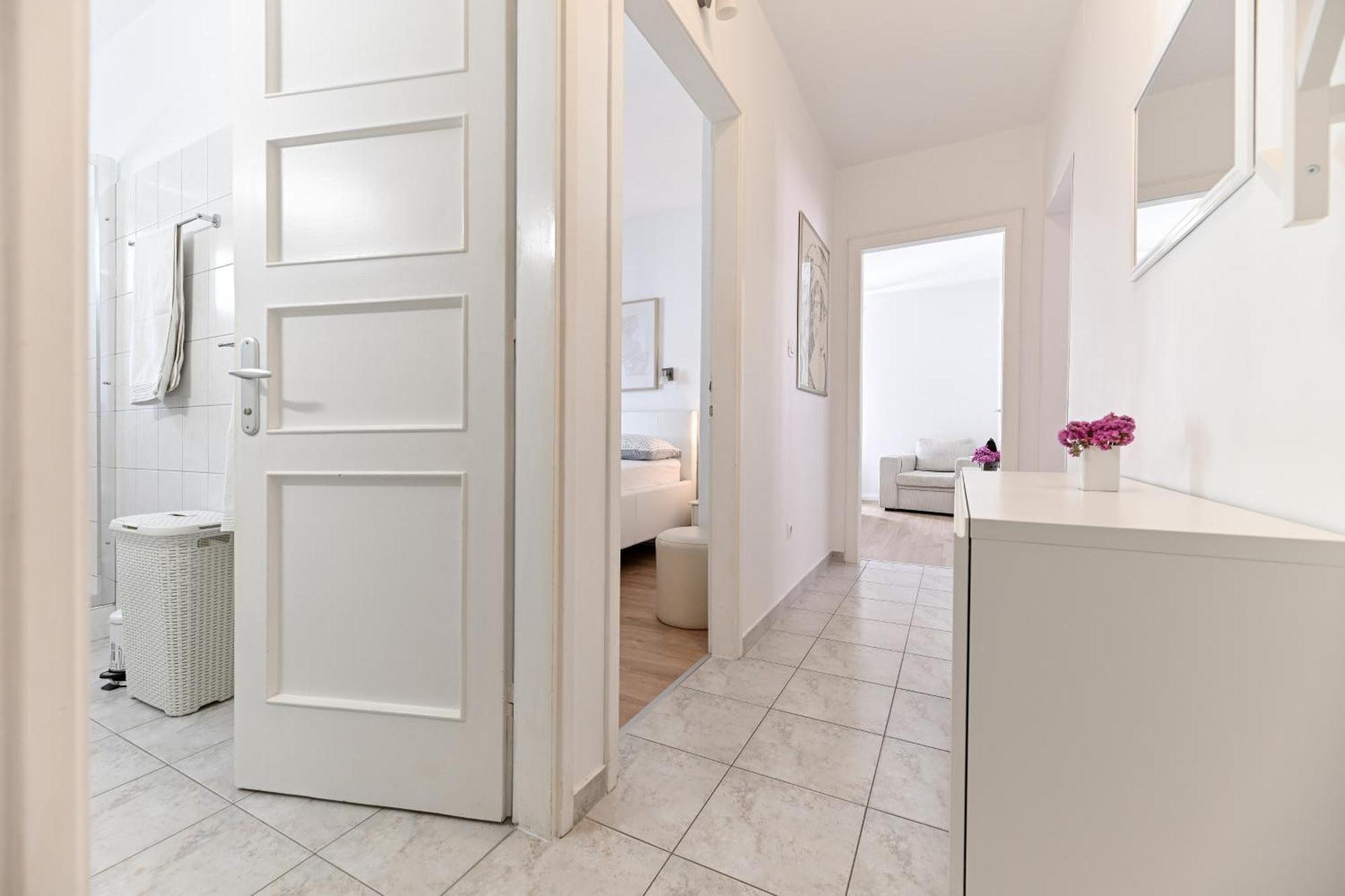 Near Zadar City Center Apartment With Free Parking And Air Condition In Each Room Eksteriør bilde